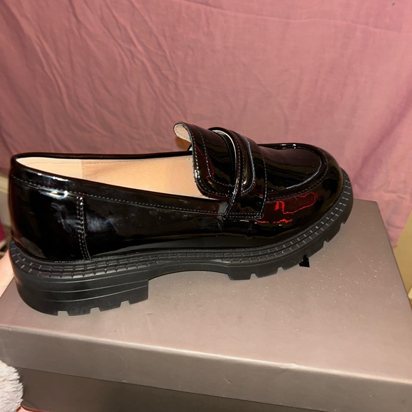 British Style Women's Fashion Loafers (black) - Picture 1 of 5